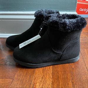 New Cat and Jack Girls Size 4 Boots